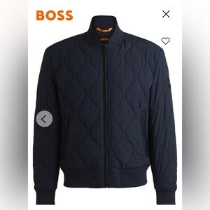 WATER-REPELLENT JACKET WITH ONION QUILTING